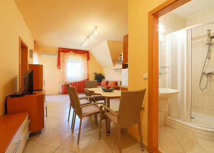 Catalpa By Interhome Appartement Balatonföldvár